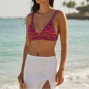 Tilted lotus Vibrant Pink Floral Bikini Top size xxs